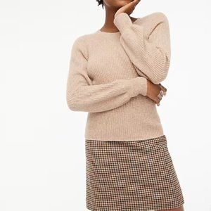 Ribbed puff-sleeve sweater in extra-soft yarn